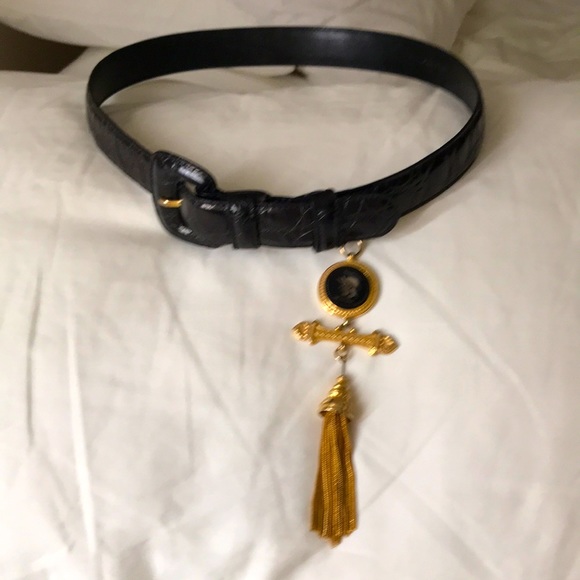 Black alligator-stamped belt main image 9